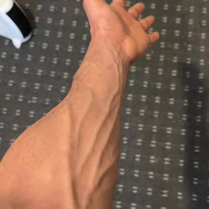 ADJUSTABLE HAND GRIP TRAINER Veins Maker